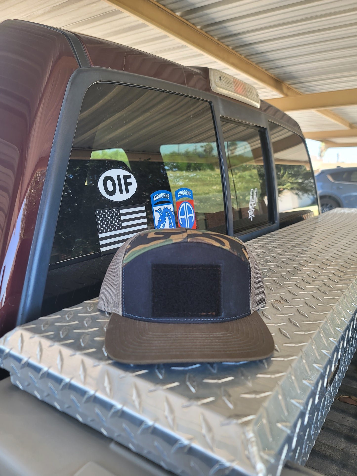 7 panel cap, Tri Black/Green Camo/Loden